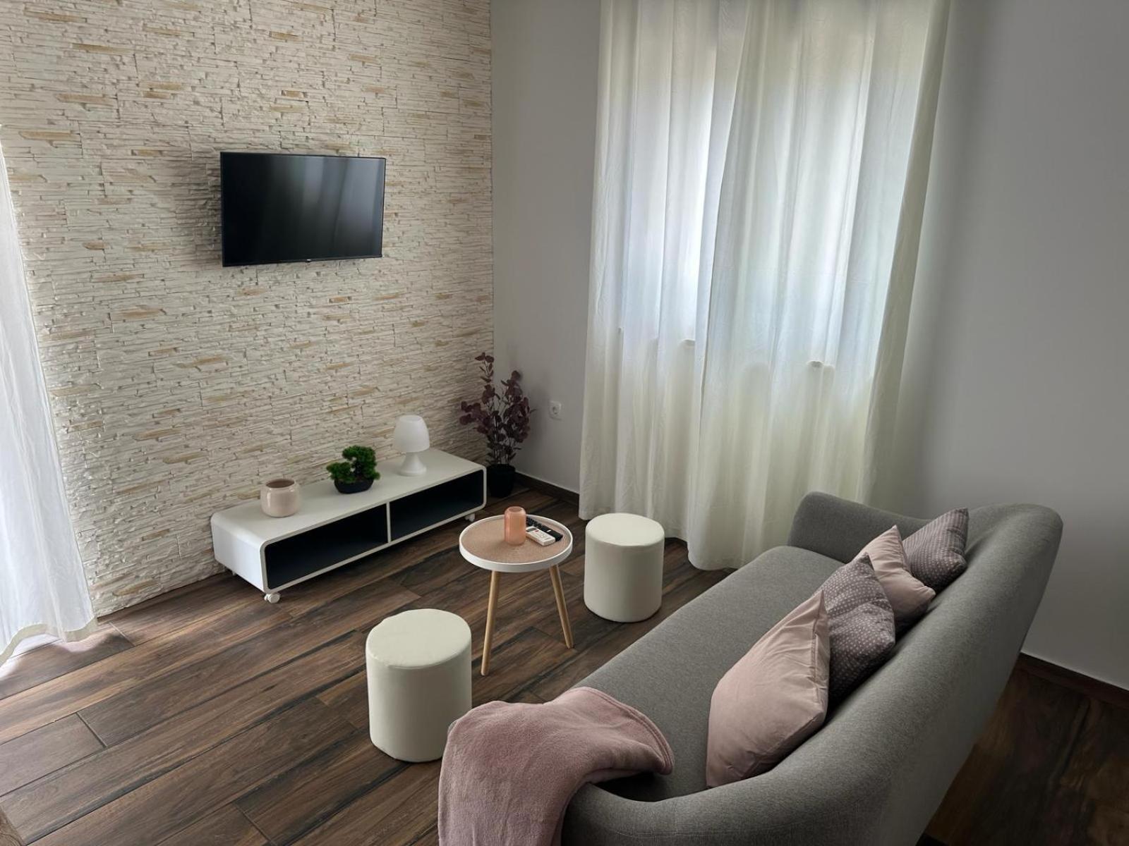 Harmony Hills * Pula