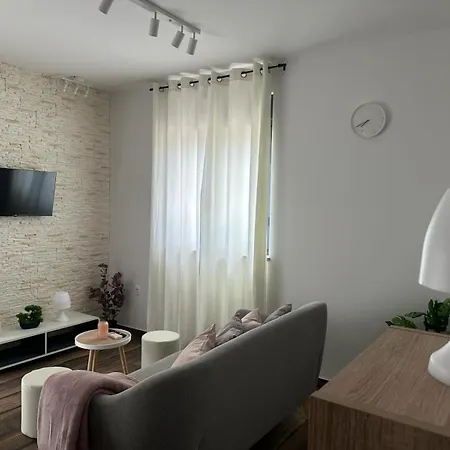 Apartments Harmony Hills Pula Exterior photo