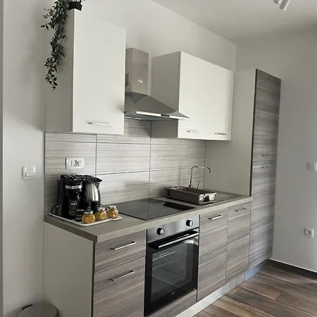 Apartments Harmony Hills Pula Exterior photo